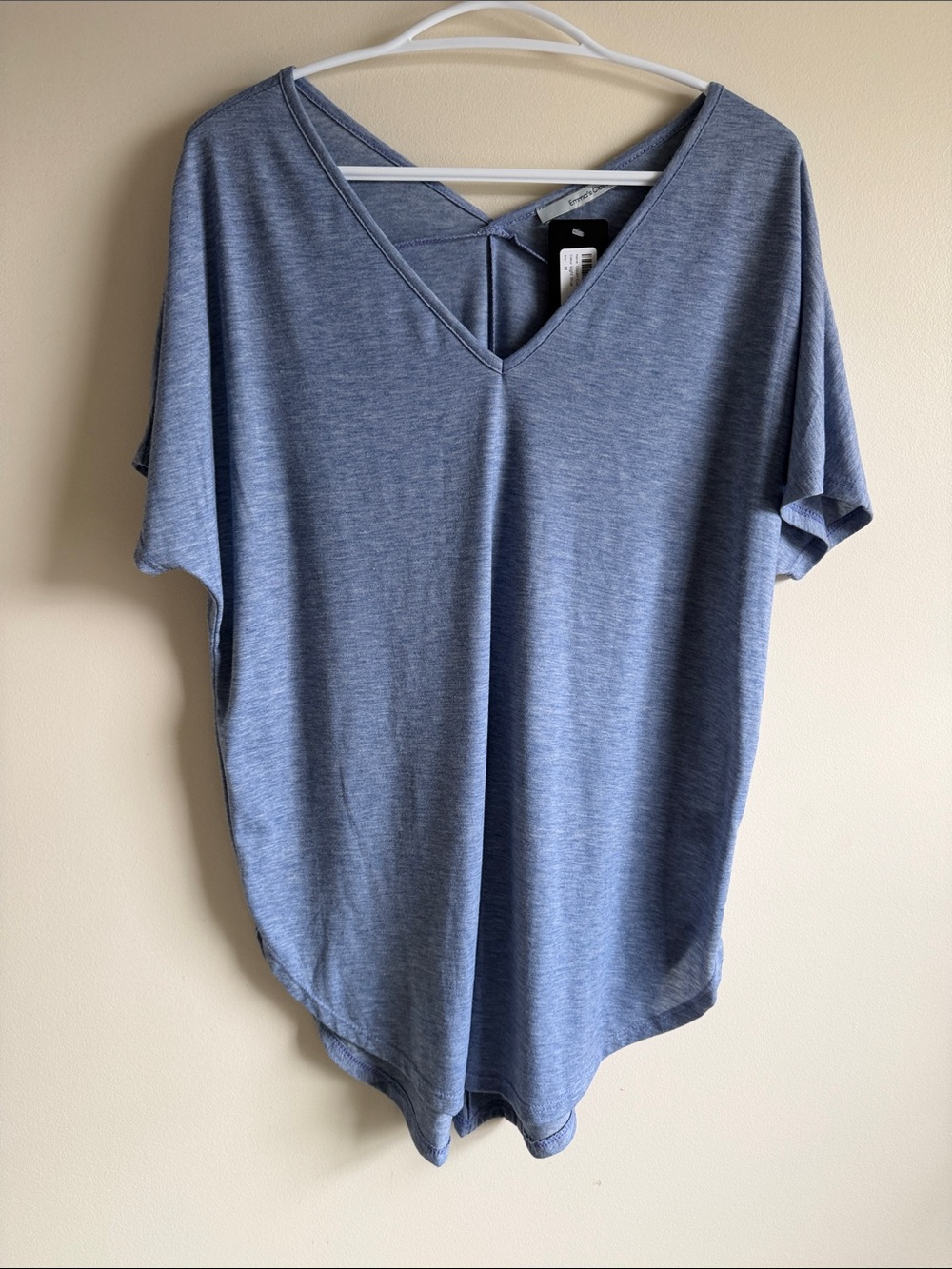 Emma’s Closet. Women's V-Neck Short Sleeve Top - Blue